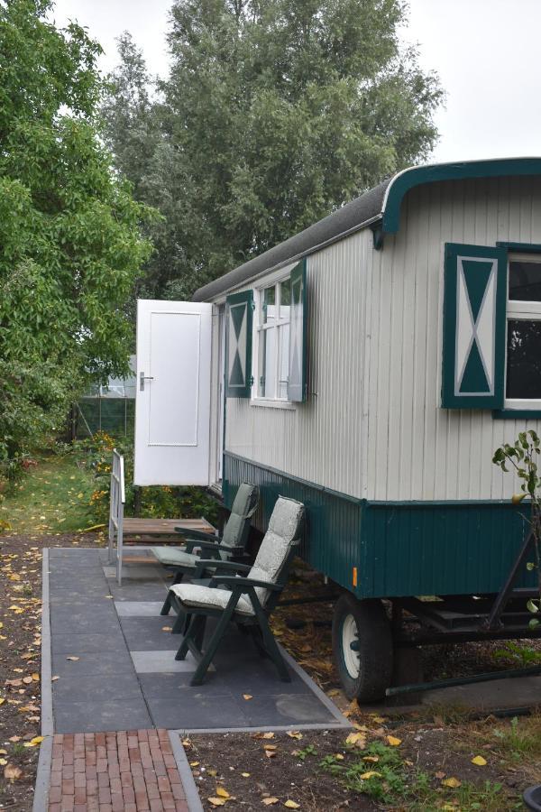 Pipowagen "Slapen By Co" Apartment Leerdam Exterior foto